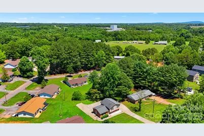 1401 Southwest Boulevard, Newton, NC 28658 - Photo 43