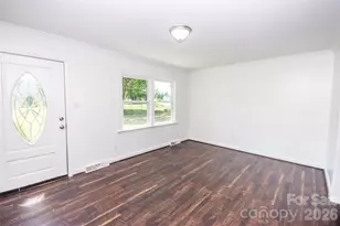 125 Linda Dr, Harmony, NC 28634 - Photo 3