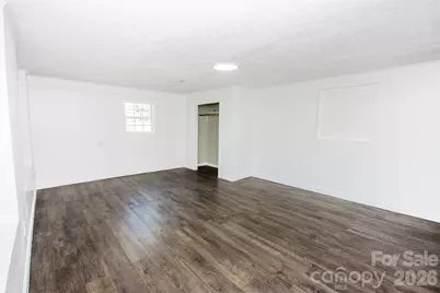 125 Linda Drive, Harmony, NC 28634 - Photo 9