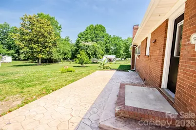 125 Linda Drive, Harmony, NC 28634 - Photo 13