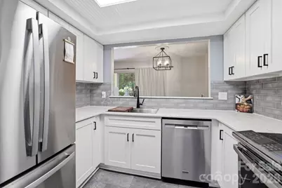 9319 S Vicksburg Park Court, Charlotte, NC 28210 - Photo 7