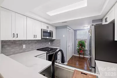 9319 S Vicksburg Park Court, Charlotte, NC 28210 - Photo 9