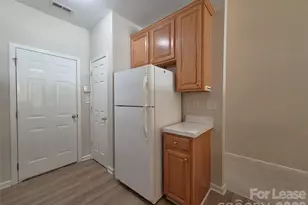 4730 Willow Glen Rd, Harrisburg, NC 28075 - Photo 5