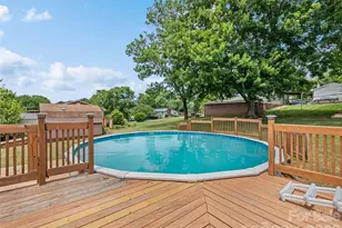 111 Keith St, Clyde, NC 28721 - Photo 7