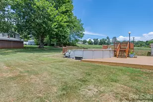 111 Keith St, Clyde, NC 28721 - Photo 5