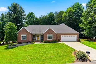 4305 Cottingham Dr, Hickory, NC 28602 - Photo 39
