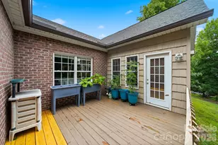 4305 Cottingham Dr, Hickory, NC 28602 - Photo 31