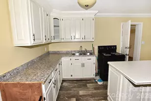 3560 Dogwood Ct, Salisbury, NC 28144 - Photo 5