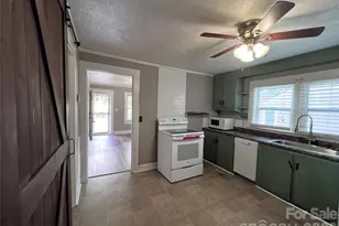 409 S Maple St, Dallas, NC 28034 - Photo 13