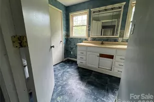 139 Vista Dr, Forest City, NC 28043 - Photo 15