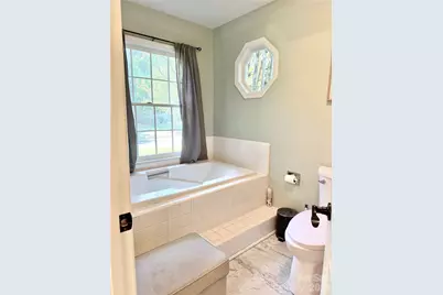 4015 Thistledown Court, Charlotte, NC 28269 - Photo 27