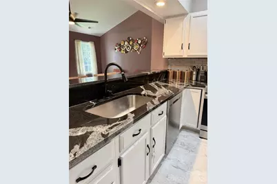 4015 Thistledown Court, Charlotte, NC 28269 - Photo 19