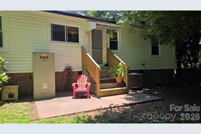 809 Alexander Street, Lincolnton, NC 28092 - Photo 3