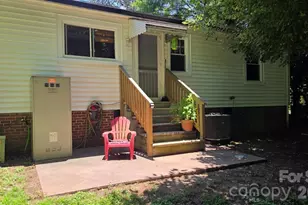 809 Alexander St, Lincolnton, NC 28092 - Photo 3