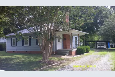 1406 12th Street Drive NW, Hickory, NC 28601 - Photo 1