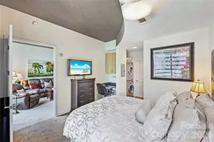 210 N Church St, Charlotte, NC 28202 - Photo 9