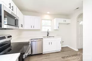 4135 Canyon Creek Ln, Charlotte, NC 28216 - Photo 7
