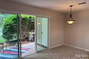 9478 S Vicksburg Park Ct, Charlotte, NC 28210 - Photo 17