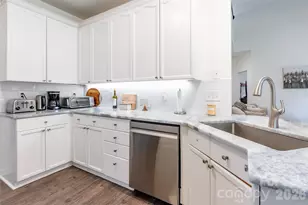 1562 Matthews Dr, Rock Hill, SC 29732 - Photo 9