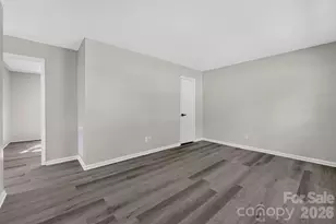 6820 Barrington Dr, Charlotte, NC 28215 - Photo 5