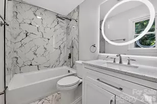 6820 Barrington Dr, Charlotte, NC 28215 - Photo 13