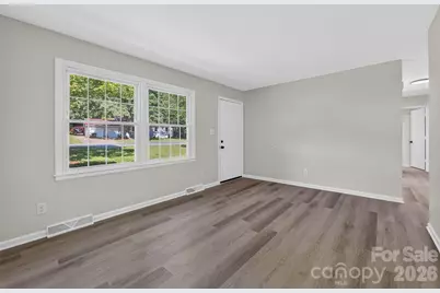 6820 Barrington Drive, Charlotte, NC 28215 - Photo 3
