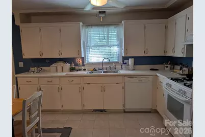 215 Swamp Fox Drive, Fort Mill, SC 29715 - Photo 5