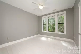 69 Stamford St, Asheville, NC 28803 - Photo 17