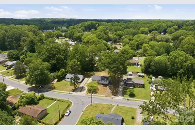 9401 Feldbank Drive, Charlotte, NC 28216 - Photo 39