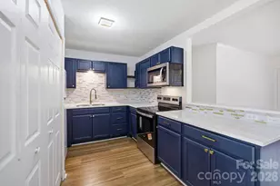 9401 Feldbank Dr, Charlotte, NC 28216 - Photo 13