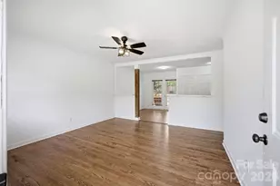 9401 Feldbank Dr, Charlotte, NC 28216 - Photo 7