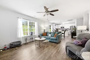 8502 Mansell Ct, Charlotte, NC 28215 - Photo 13