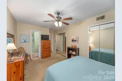 3201 Saint Augustine Place, Asheville, NC 28805 - Photo 17