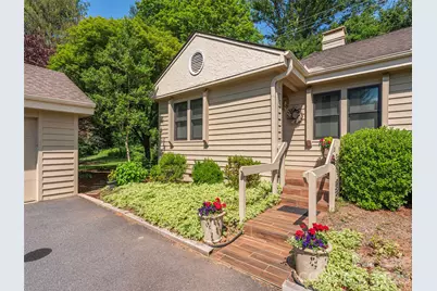 3201 Saint Augustine Place, Asheville, NC 28805 - Photo 3