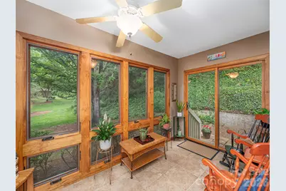 3201 Saint Augustine Place, Asheville, NC 28805 - Photo 9