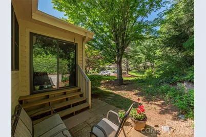 3201 Saint Augustine Place, Asheville, NC 28805 - Photo 19