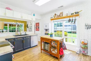 311 Winthrow Creek Rd, Mooresville, NC 28115 - Photo 17