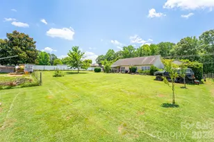 311 Winthrow Creek Rd, Mooresville, NC 28115 - Photo 5