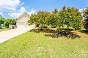 311 Winthrow Creek Rd, Mooresville, NC 28115 - Photo 3