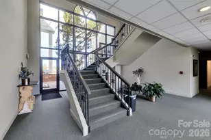 2101 Sardis Rd N, Charlotte, NC 28227 - Photo 17