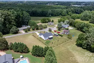 2026 Crestdale Ln, Newton, NC 28658 - Photo 43