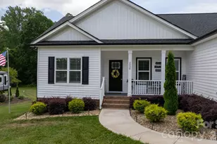 2026 Crestdale Ln, Newton, NC 28658 - Photo 27