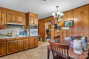 521 W Stokes St, China Grove, NC 28023 - Photo 13