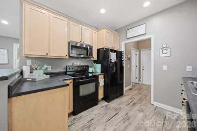 1395 Robinhood Drive, Morganton, NC 28655 - Photo 15