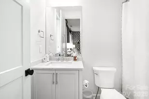 2310 Beverly Dr, Charlotte, NC 28207 - Photo 35