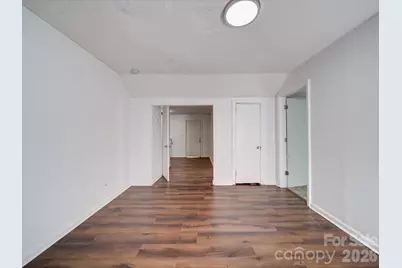 2300 Kennesaw Drive, Charlotte, NC 28216 - Photo 5
