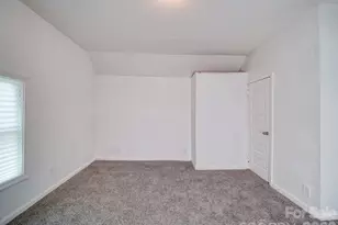 2300 Kennesaw Dr, Charlotte, NC 28216 - Photo 9