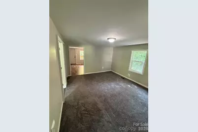 1312 Meadowlane Drive NW, Lenoir, NC 28645 - Photo 9