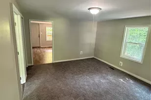 1312 Meadowlane Dr NW, Lenoir, NC 28645 - Photo 9