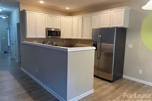 8409 Summerford Dr, Charlotte, NC 28269 - Photo 5